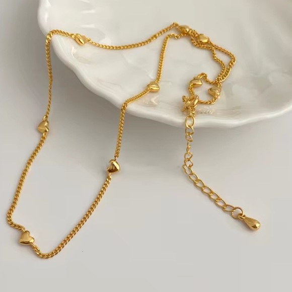 ◾️18K Gold Plated Love Pendant Choker Necklace - Picture 10 of 16